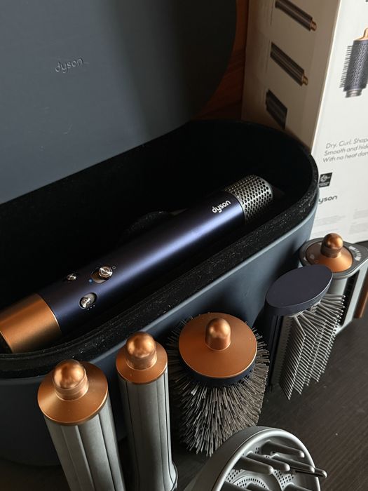 Dyson air wrap complete long volumise