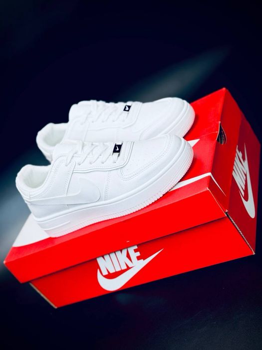 Белоснежные кеды Nike force женские кроссовки на каждый день кожаные