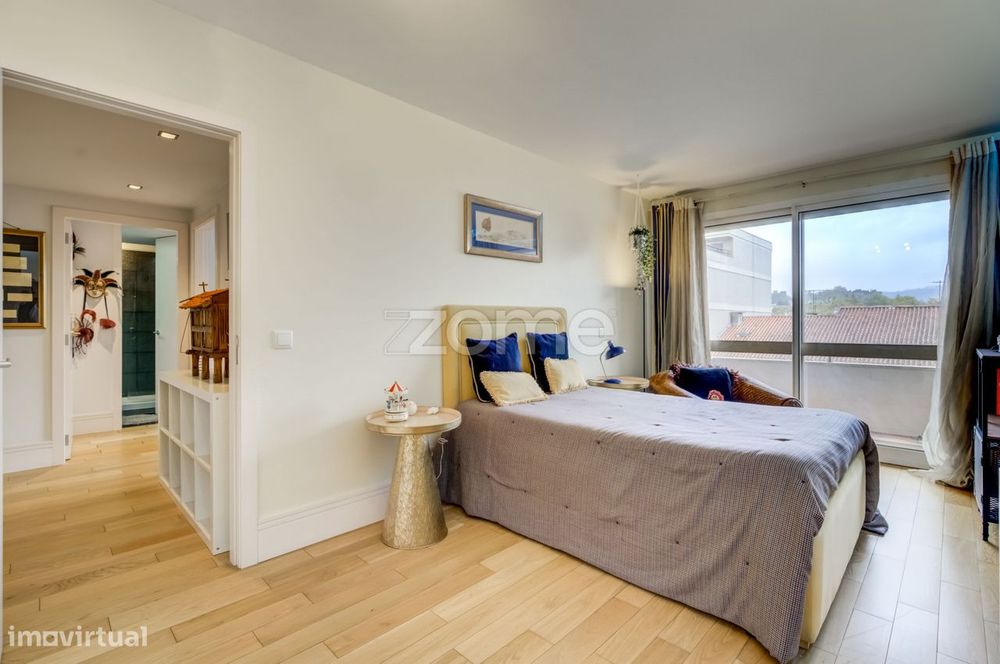 Apartamento T3 todo renovado c/garagem na Av. de Londres em Guimarães