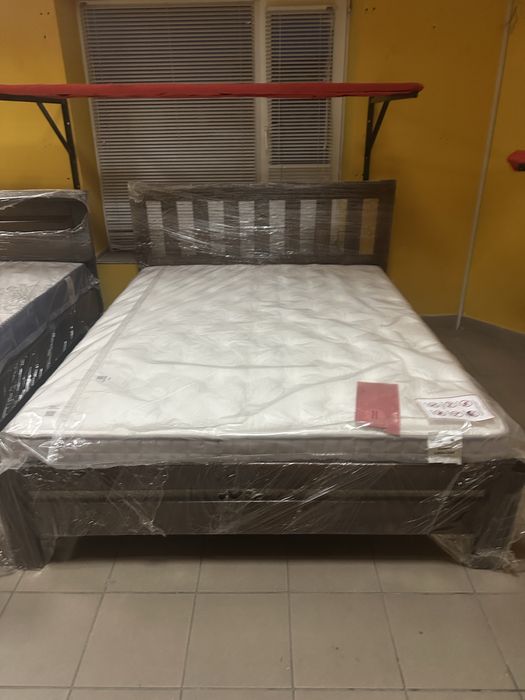 Ліжко з підйомним механізмом