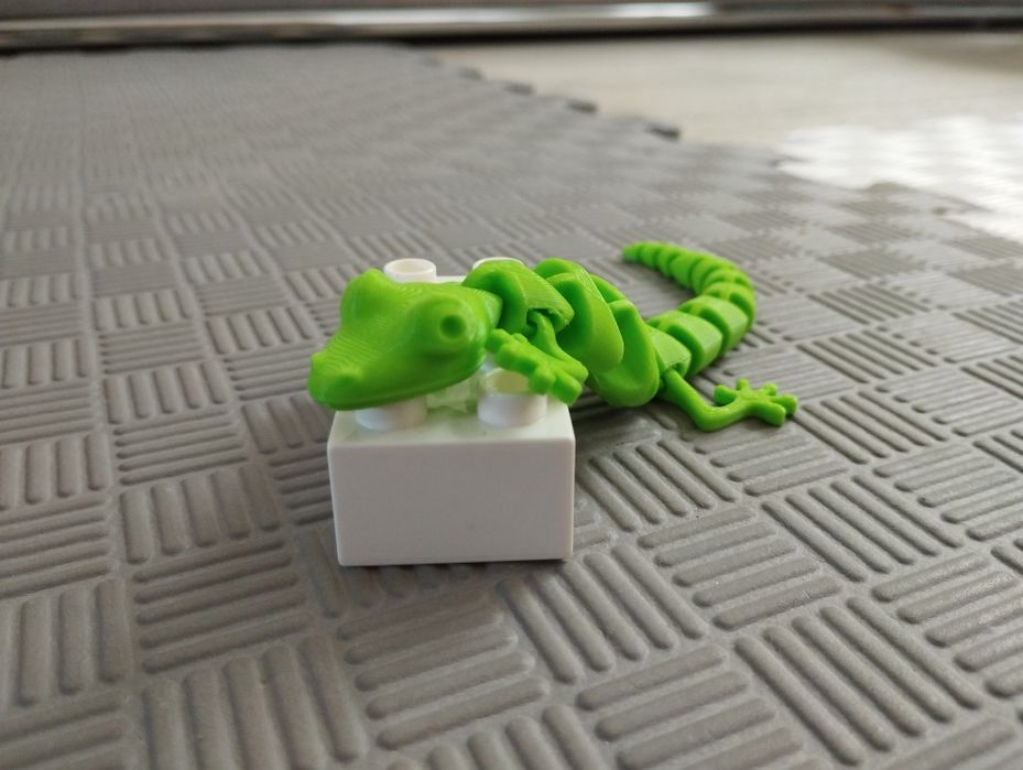 Іграшка ящірка 3д друк