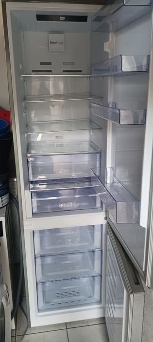 Lodówka Amica Wysokość 170 cm Możliwość transportu