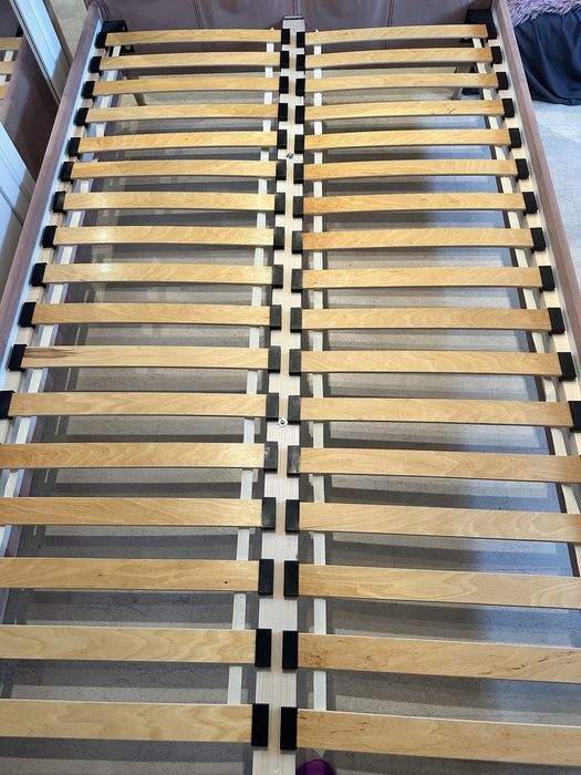 Łóżko tapicerowane dla dziewczynki