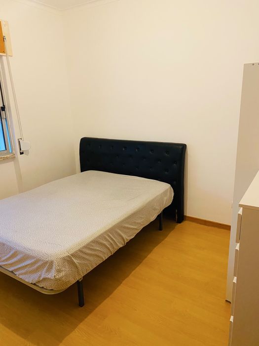 Quarto em Corroio pra mulher