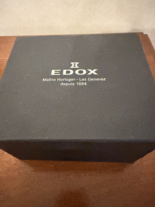 Швейцарские механические часы EDOX