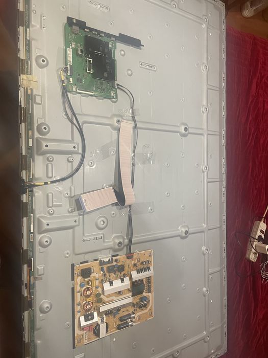 Samsung ue70tu7102k