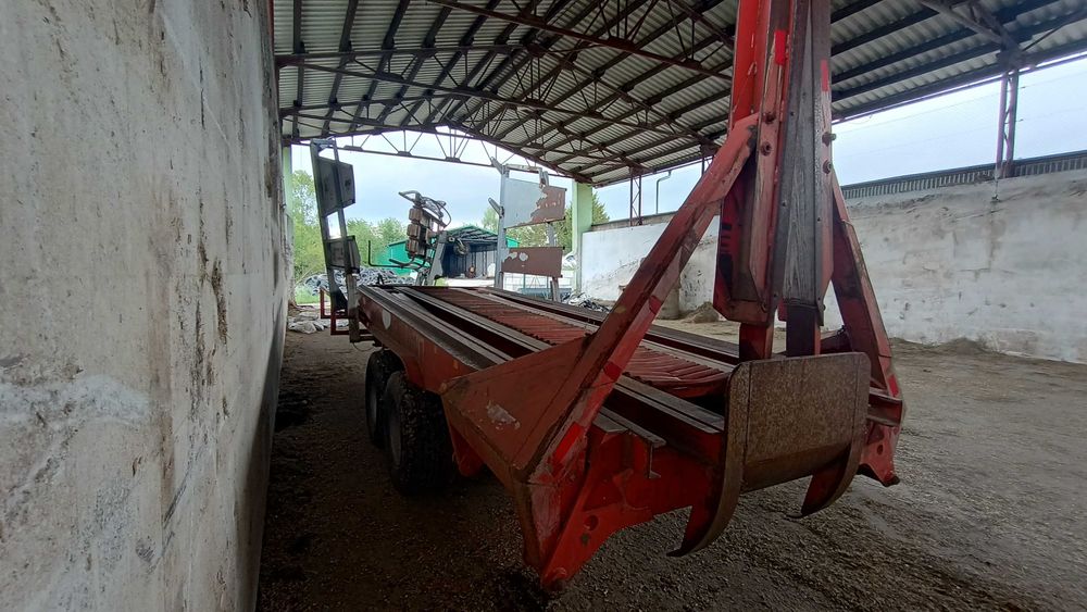 Sprzedam maszynę do zbierania bel kwadratowych Arcusin F63-12, wyprodukowaną w 2007 roku. zbieracz bel