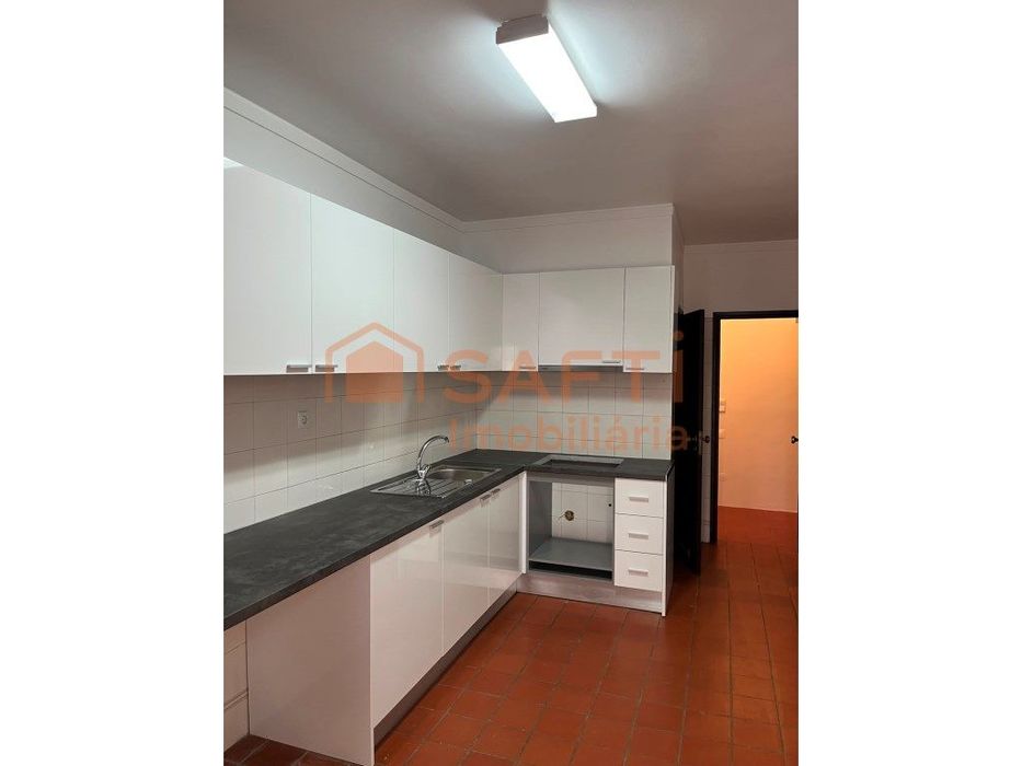 Apartamento T3 em Torres Novas