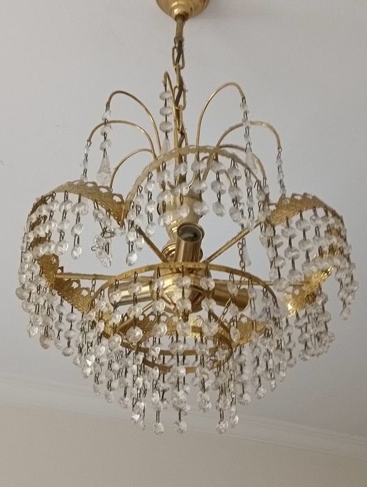 Candeeiro de tecto em Cristal