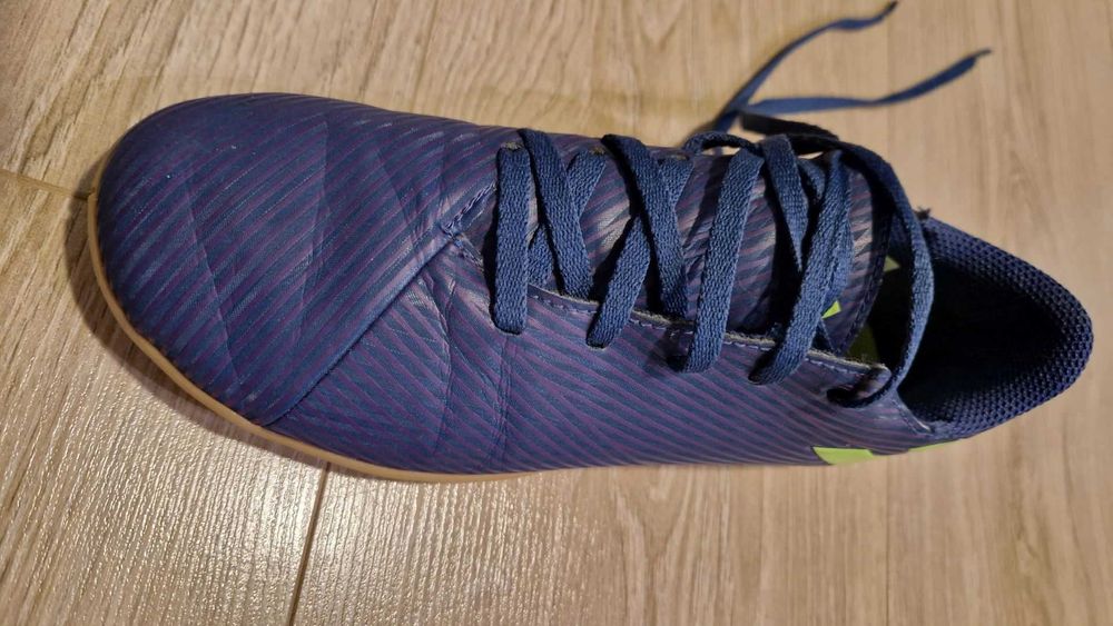 Adidas Buty Dziecięce Halówki roz. 35