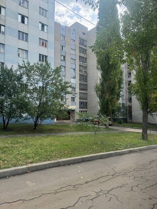 Продам кімнату по вулиці Благодатній