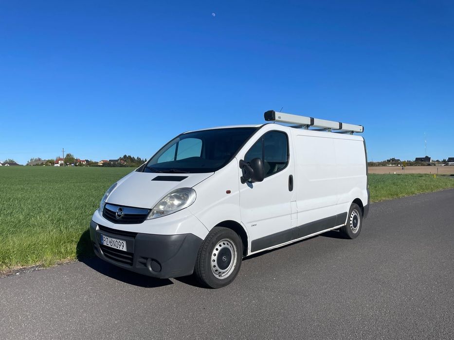 Opel Vivaro  Opel Vivaro L2 Long 2.0 CDTI 115km 2010r (bliźniak Renault Trafic)