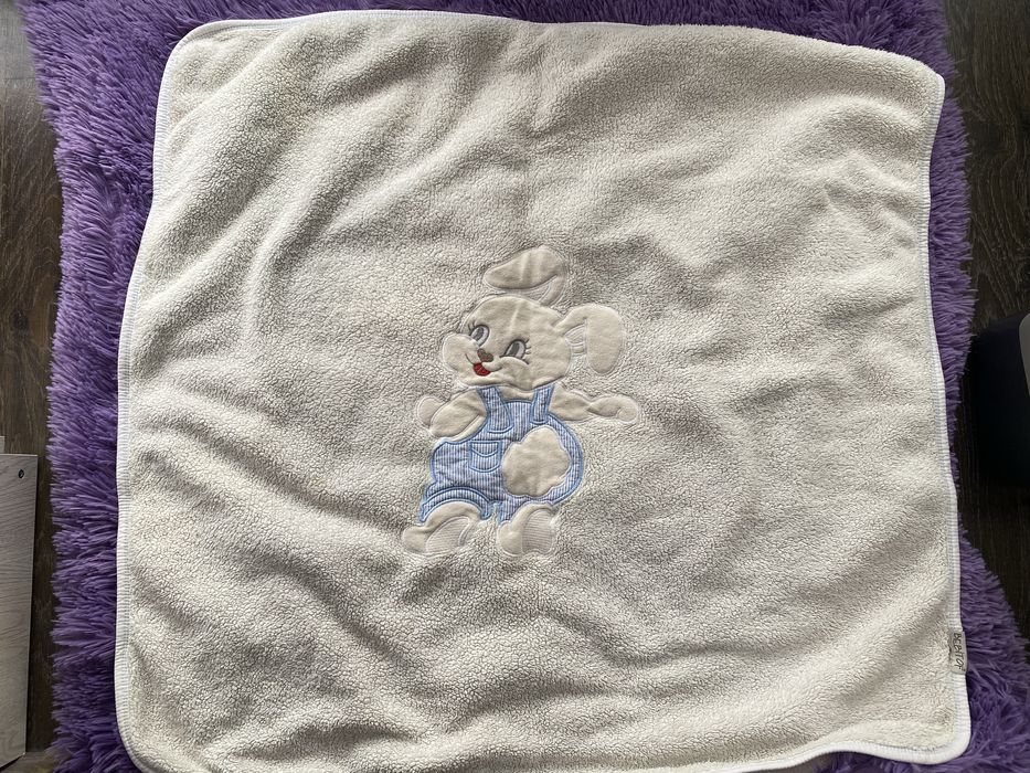 Одіяло 88*88 см дитяче молочного кольору