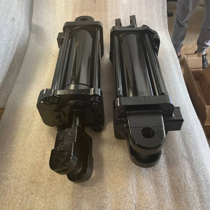 Гідроциліндр навіски трактора Т-40 ЦС-100