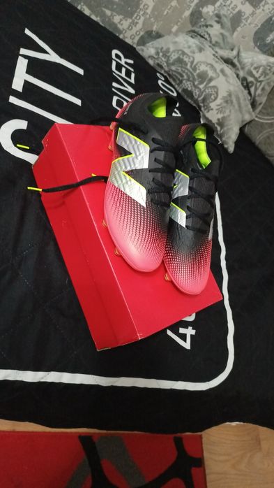 Buty korki półprofeski New balance tekela.