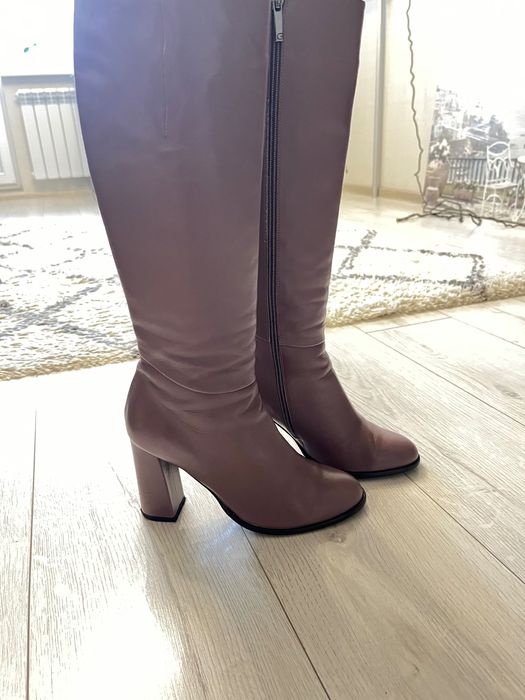 Чоботи шкіряні жіночі