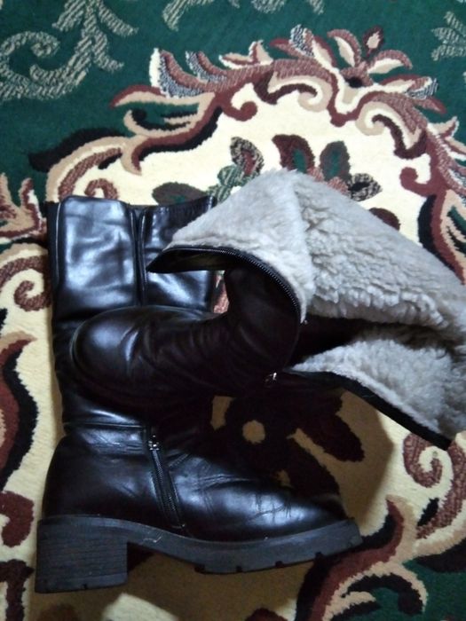 Женские зимние сапожки б /у 38размер