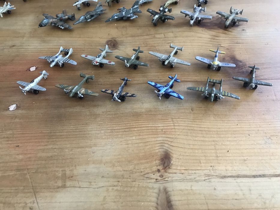 Coleção de mini aviões