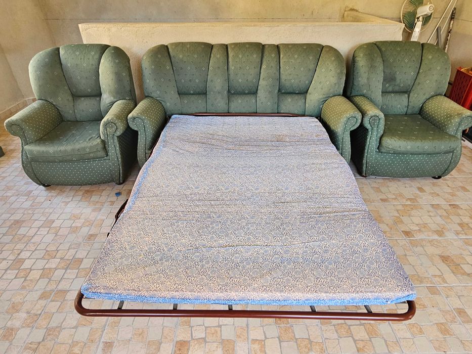 3 Sofás - Bom Estado e Bom Preço