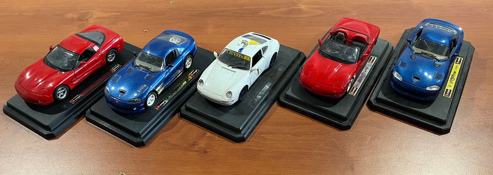 Burago 1:24 viper Corvette porsche