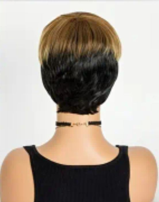 Krótka peruka brąz blond