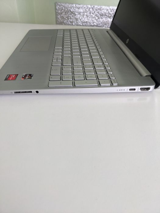Ноутбук HP 15s-eq1012ua