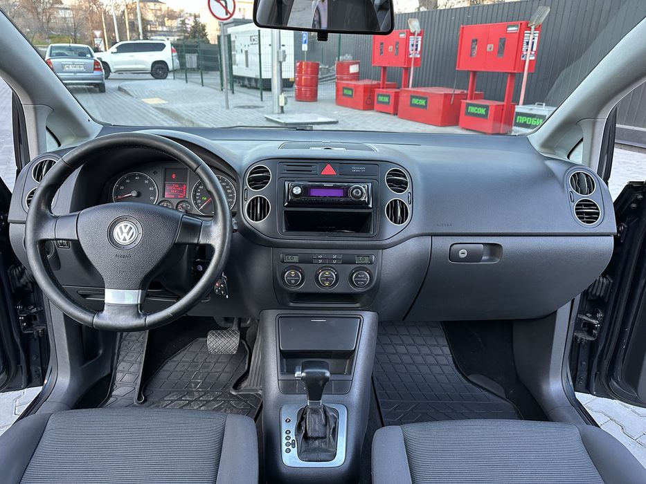 Продам  Volkswagen Golf Plus