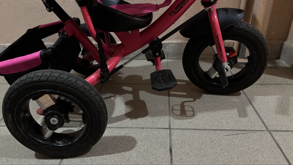 Триколісний дитячий велосипед Turbo Trike з батьківською ручкою