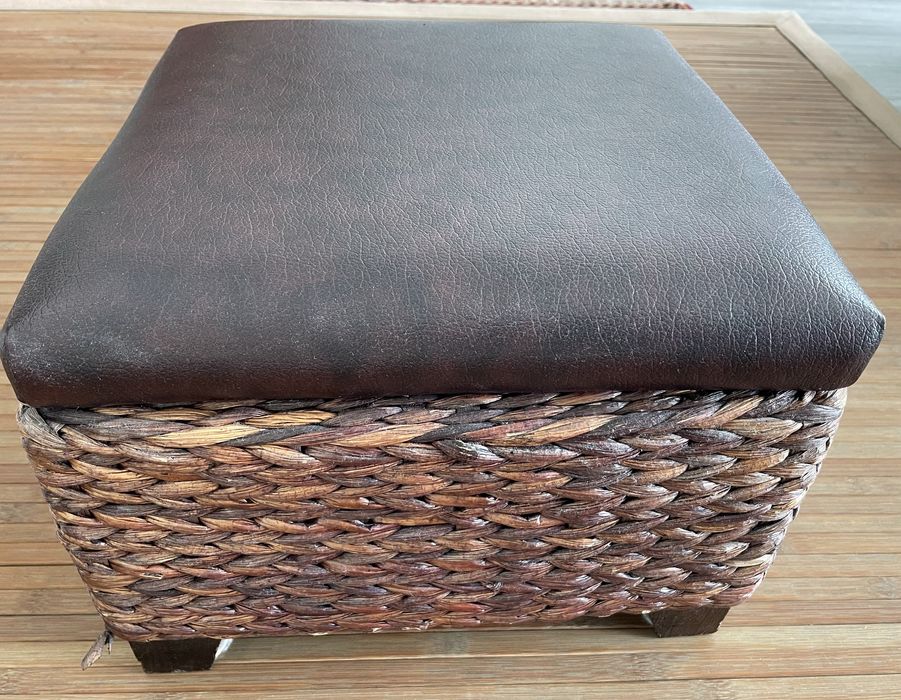 Caixa de arrumação com tampo em pele