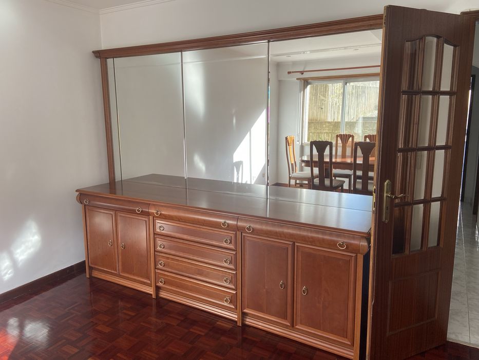 Conjunto Cerejeira Móvel Aparador + Espelho