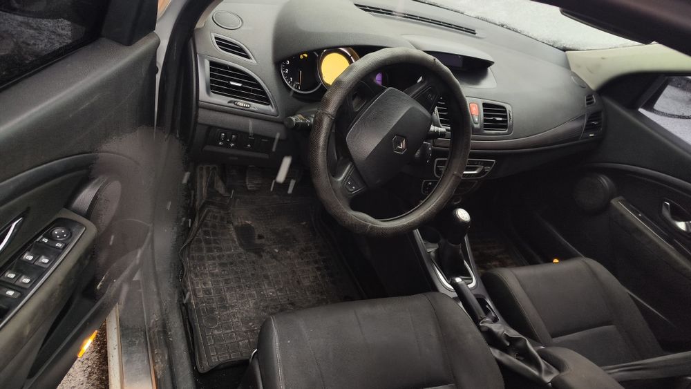 Срочно !! Renault megane 3 !