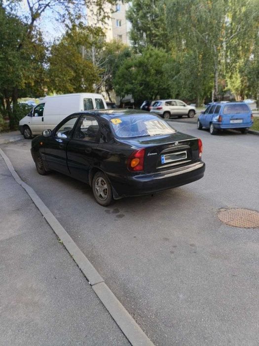 Продаж авто Lanos 1.6 (2010)