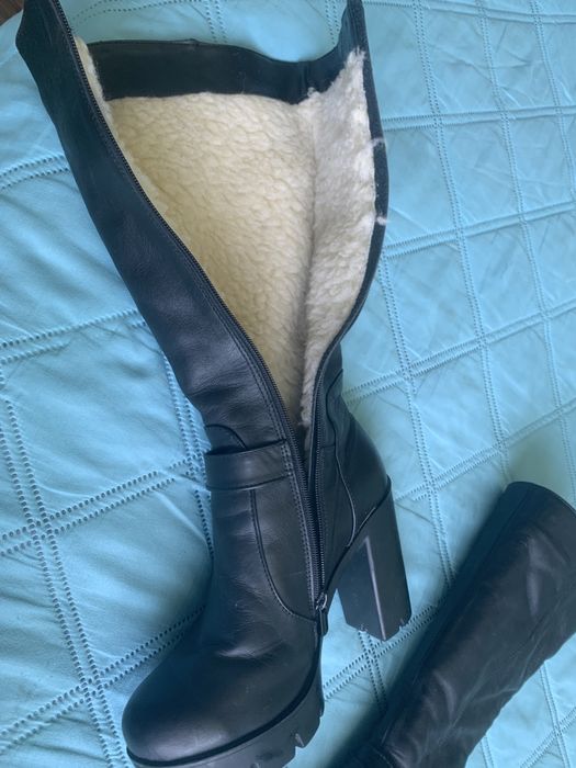 Зимові шкіряні чоботи 38 розмір