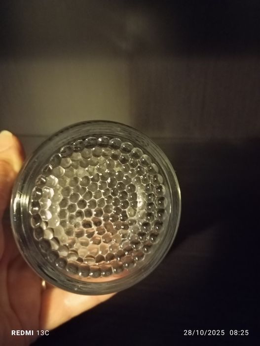 Copo de whisky  transparente