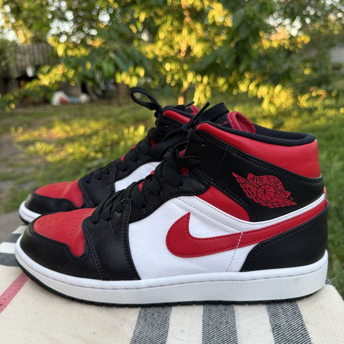 Кроссовки Nike Air Jordan 1 Mid Red, 43 размер, Оригинал, Кросівки
