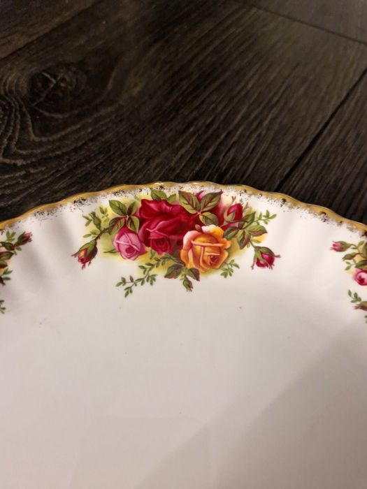 Royal Albert Old Country Roses patera