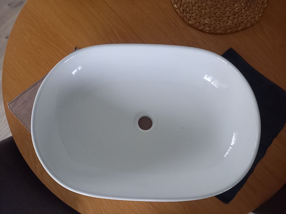umywalka lazienkowa z bateria