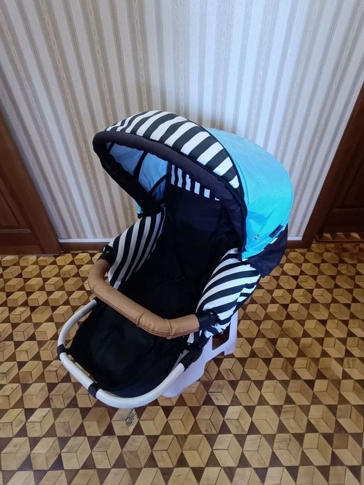 Продам коляску 2 в 1 (люлька + прогулянковий блок)