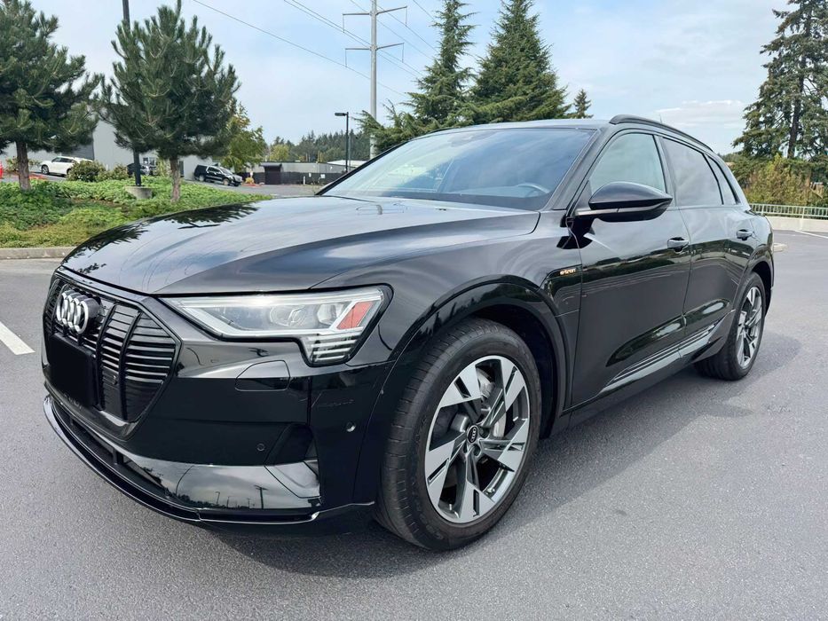 Audi e-tron quattro