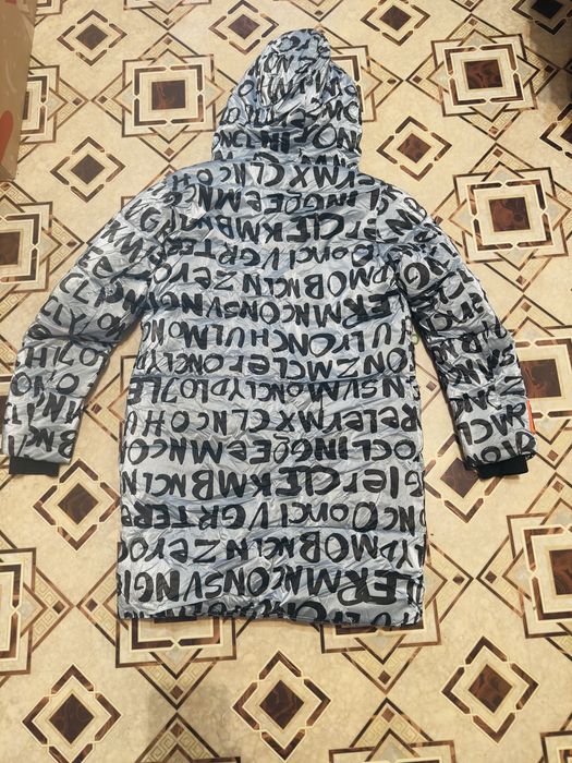 Зимняя куртка на девочку