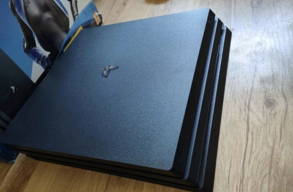 PlayStation 4 PS4 pro 7216B  Gwarancja  Zamiana Xbox one 360 PS3 ps5