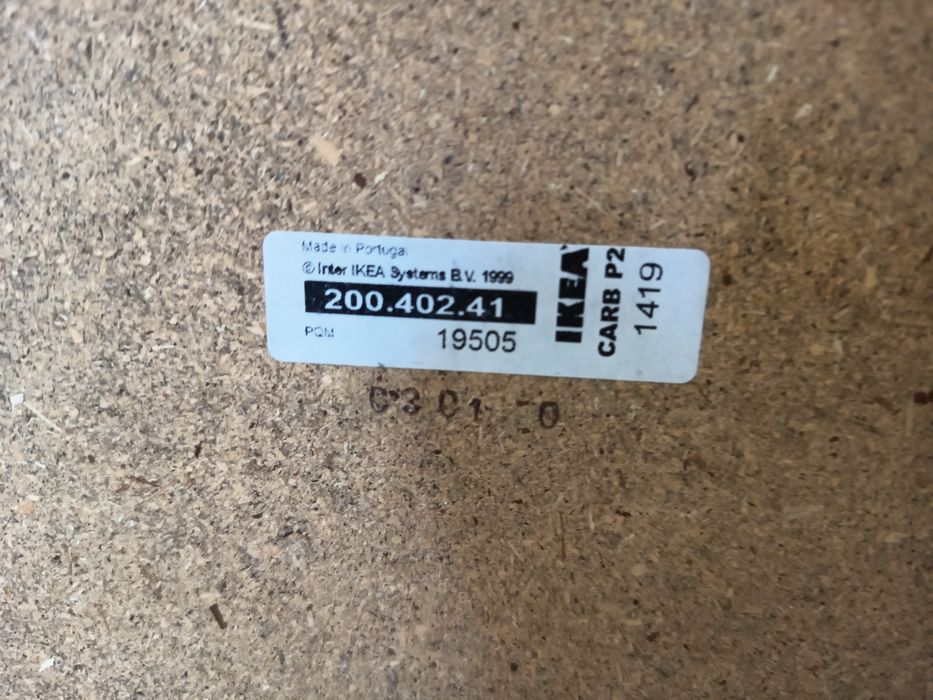 Poltrona cor bege IKEA