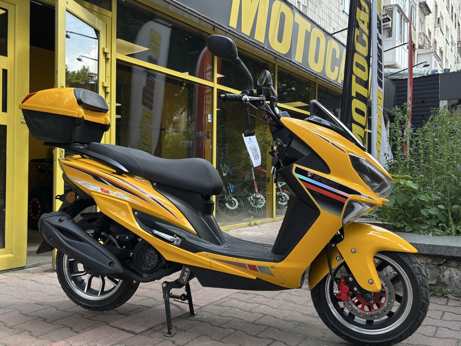 Скутер SPARK SP150S-18
