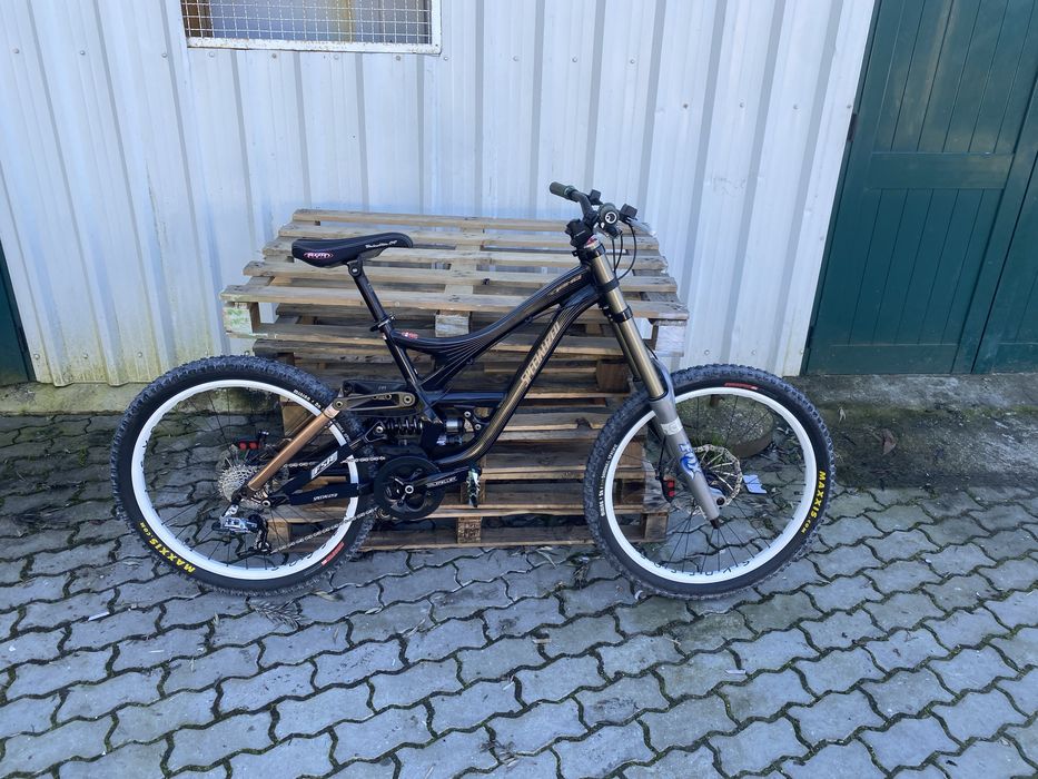 Specialized  Demo 8 Nova