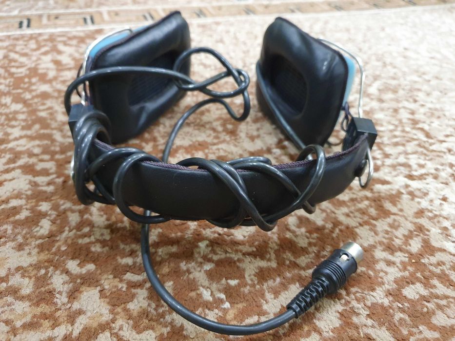 Старовинні радянські навушники ТДС-6 Стерео