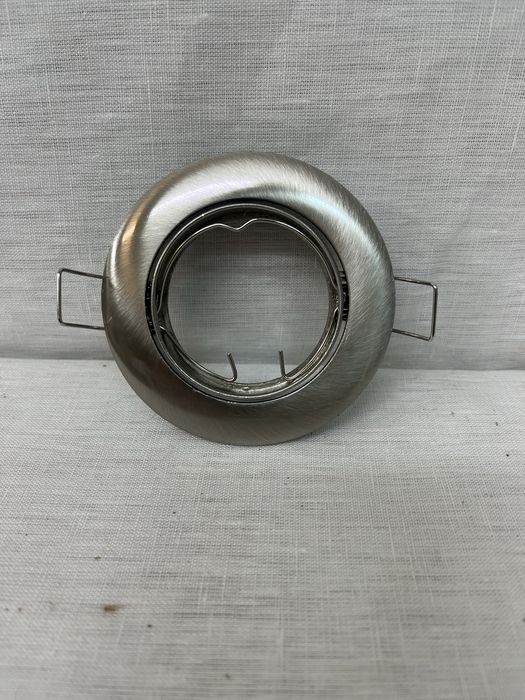 Spot de encastrar oscilante em aluminio.