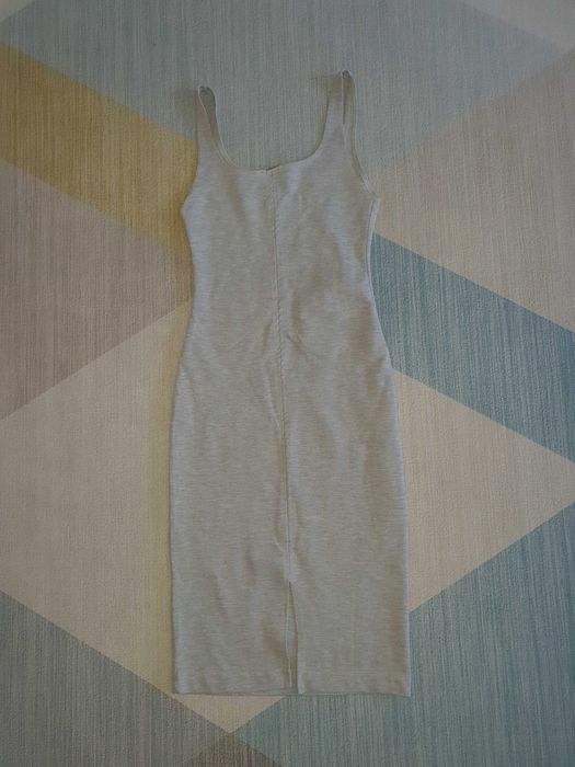 Vestido Zara Cinzento