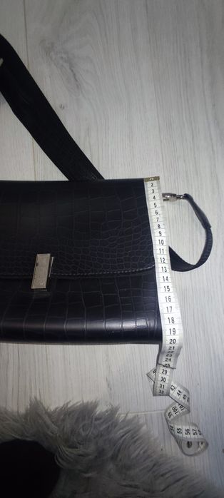 жіноча сумочка на плече