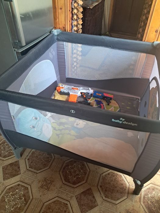 Манеж дитячий дуже спосібний