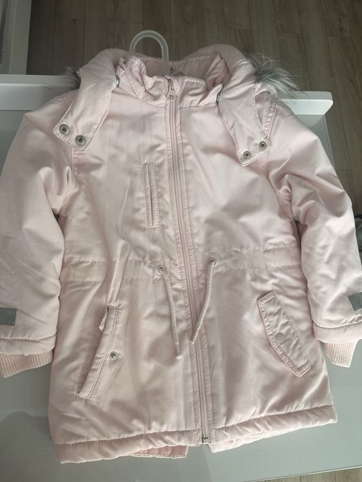 Куртка дівчинка.